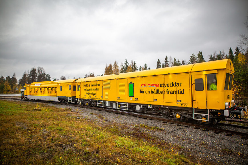 Railcare presented the world’s largest battery-powered maintenance machine for the railway